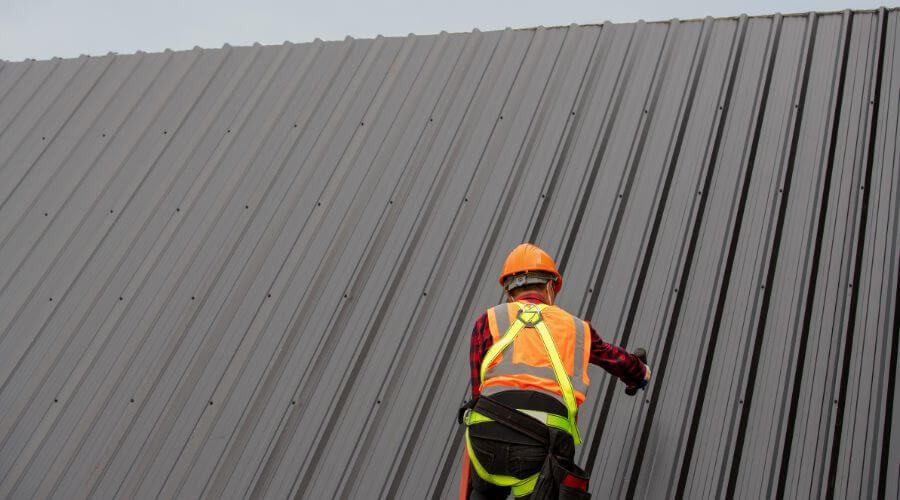 Professional metal roof installation services in Roosevelt, UT